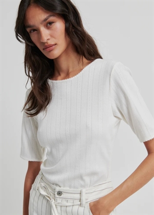 Rosia ss tee Tofu Second Female 